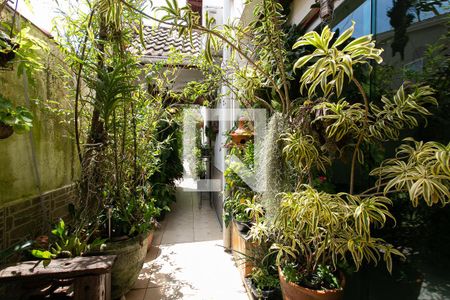 Casa à venda com 218m², 3 quartos e 6 vagasCorredor