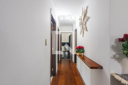 Corredor de apartamento para alugar com 3 quartos, 130m² em Vila Mariana, São Paulo