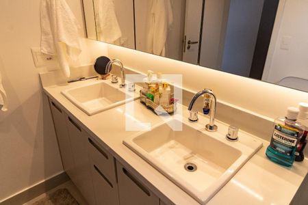 Apartamento à venda com 158m², 3 quartos e 2 vagasBanheiro da Suíte 1