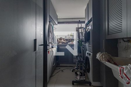 Apartamento à venda com 158m², 3 quartos e 2 vagasLavanderia
