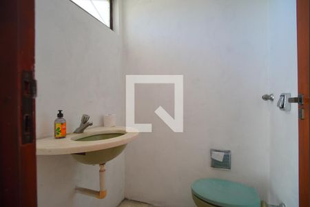 Lavabo da Sala de casa para alugar com 4 quartos, 288m² em Chácara das Pedras, Porto Alegre