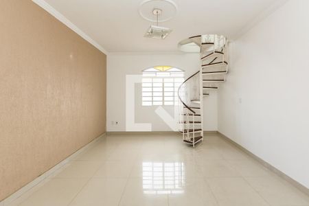 Sala 1 de apartamento para alugar com 3 quartos, 135m² em Alto Caiçaras, Belo Horizonte