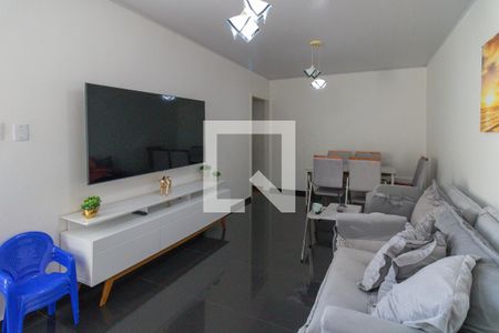 Sala de casa à venda com 5 quartos, 300m² em Conjunto Residencial Novo Pacaembu, São Paulo
