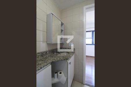 Apartamento para alugar com 90m², 3 quartos e 1 vaga Apartamento para alugar com 90m², 3 quartos e 1 vagaBanheiro da Suíte
