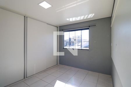 Quarto 1 de casa para alugar com 4 quartos, 200m² em Sítio Cercado, Curitiba