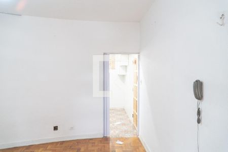 Apartamento à venda com 42m², 1 quarto e sem vagaSala/Quarto