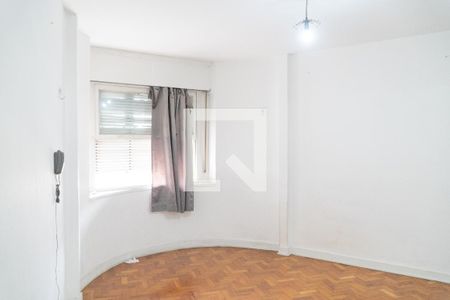 Apartamento à venda com 42m², 1 quarto e sem vagaSala/Quarto