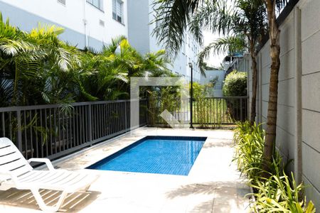 Apartamento à venda com 44m², 2 quartos e 1 vaga Apartamento à venda com 44m², 2 quartos e 1 vagaÁrea comum - Piscina