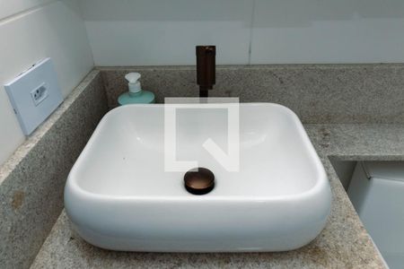 Apartamento à venda com 44m², 2 quartos e 1 vaga Apartamento à venda com 44m², 2 quartos e 1 vagaBanheiro