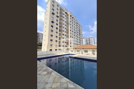 Apartamento à venda com 50m², 2 quartos e 1 vaga Apartamento à venda com 50m², 2 quartos e 1 vagaÁrea comum - Piscina