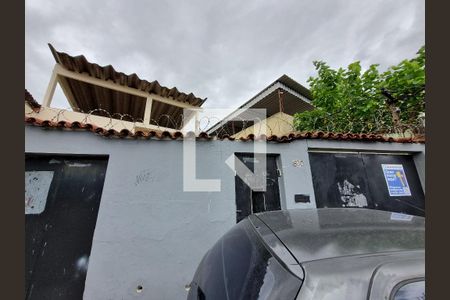 Casa à venda com 144m², 2 quartos e 1 vaga Casa à venda com 144m², 2 quartos e 1 vagaFachada