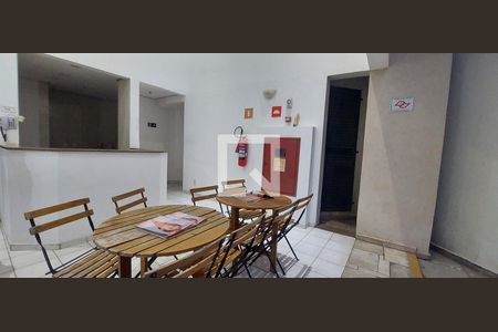Apartamento à venda com 54m², 1 quarto e 1 vaga Apartamento à venda com 54m², 1 quarto e 1 vagaÁrea comum - copa da piscina