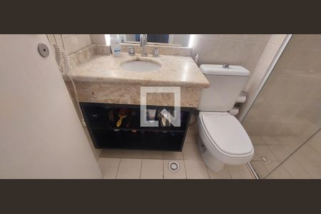 Banheiro de apartamento para alugar com 1 quarto, 54m² em Centro, Santo André