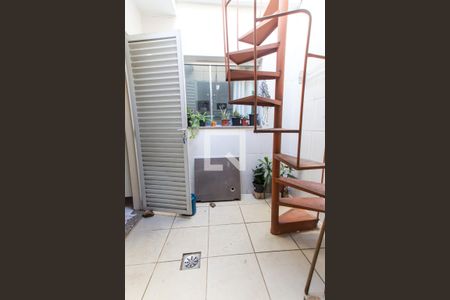 Casa para alugar com 200m², 2 quartos e 1 vagaÁrea de Serviço