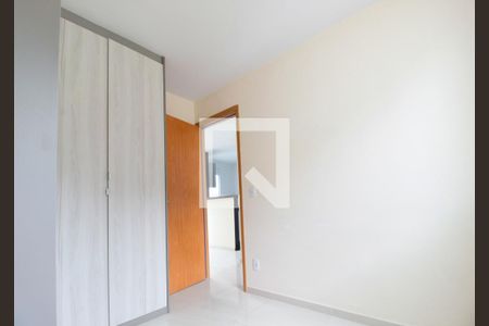 Quarto 1 de apartamento para alugar com 2 quartos, 39m² em Jardim Caiapia, Cotia