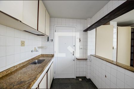 Apartamento à venda com 82m², 2 quartos e 1 vagaCozinha
