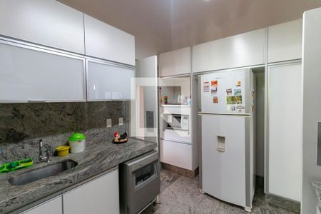 Casa à venda com 638m², 3 quartos e 3 vagasCozinha