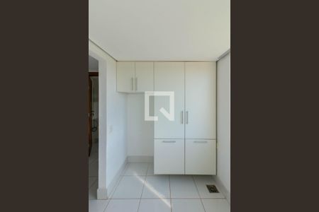 Casa à venda com 638m², 3 quartos e 3 vagasCasa 2