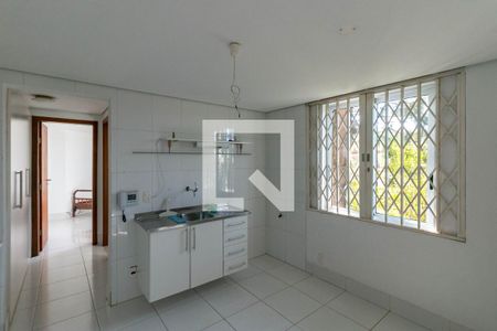 Casa à venda com 638m², 3 quartos e 3 vagasCasa 2