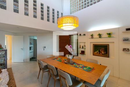 Casa à venda com 638m², 3 quartos e 3 vagasCopa