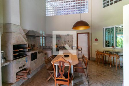 Casa à venda com 638m², 3 quartos e 3 vagasÁrea gourmet