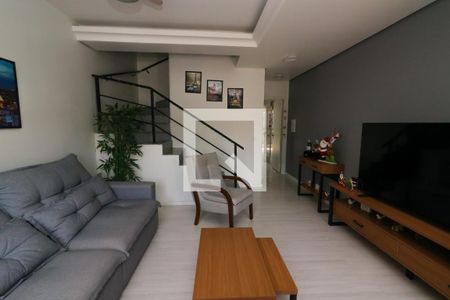 Sala de casa à venda com 3 quartos, 110m² em Hípica, Porto Alegre