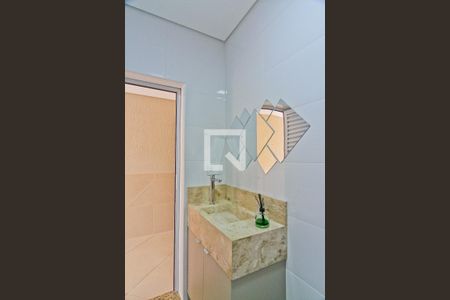 Casa para alugar com 280m², 4 quartos e 4 vagas Casa para alugar com 280m², 4 quartos e 4 vagasÁrea externa - banheiro