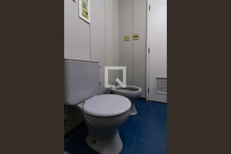 Apartamento para alugar com 70m², 2 quartos e 1 vagaDetalhe do banheiro da suíte