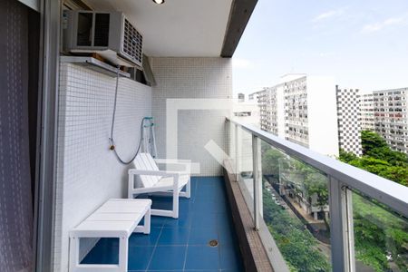 Apartamento para alugar com 70m², 2 quartos e 1 vagaVaranda da sala