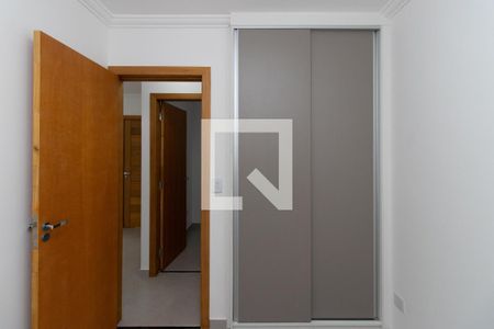 Quarto 1 de apartamento para alugar com 2 quartos, 59m² em Vila Nivi, São Paulo