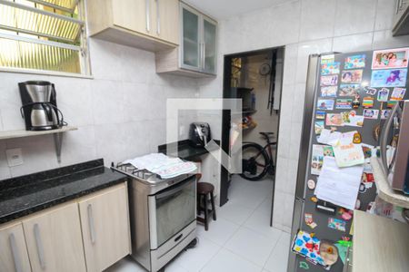 Apartamento à venda com 62m², 2 quartos e sem vaga Apartamento à venda com 62m², 2 quartos e sem vagaCozinha - Armários