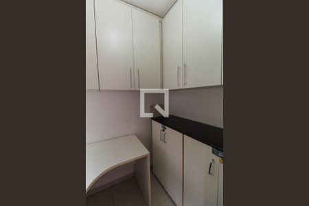 Apartamento à venda com 83m², 2 quartos e 1 vaga Apartamento à venda com 83m², 2 quartos e 1 vagaÁrea de Serviço