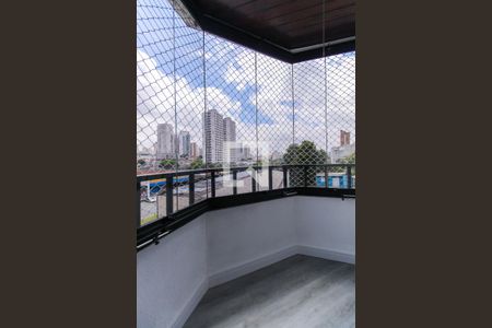 Apartamento à venda com 83m², 2 quartos e 1 vaga Apartamento à venda com 83m², 2 quartos e 1 vagaVaranda