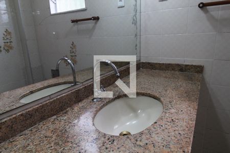 Apartamento à venda com 55m², 2 quartos e 1 vagaBanheiro Social