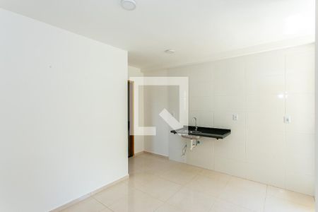 Sala e Cozinha de apartamento para alugar com 2 quartos, 34m² em Chácara Califórnia, São Paulo