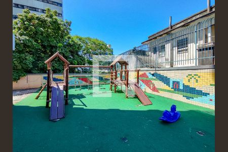 Apartamento à venda com 78m², 2 quartos e 1 vaga Apartamento à venda com 78m², 2 quartos e 1 vagaÁrea comum - Playground