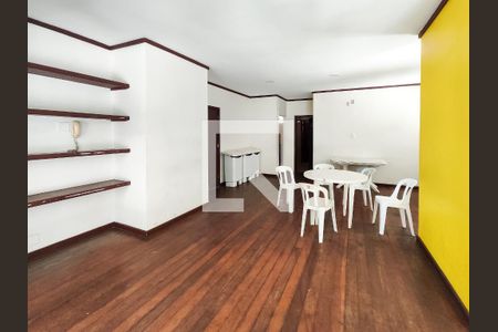 Apartamento à venda com 78m², 2 quartos e 1 vaga Apartamento à venda com 78m², 2 quartos e 1 vagaÁrea comum - Salão de festas
