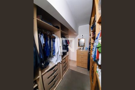 Apartamento à venda com 296m², 3 quartos e 3 vagasSuíte Master - Closet