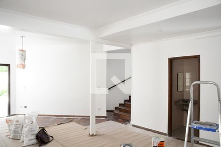 Sala de casa de condomínio para alugar com 3 quartos, 300m² em São Paulo Ii, Cotia