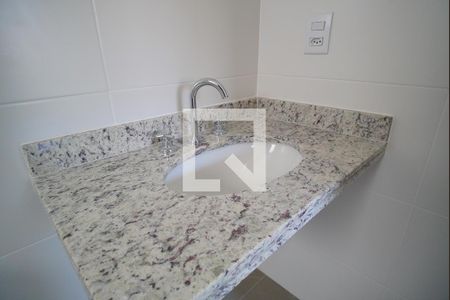 Apartamento à venda com 176m², 2 quartos e 2 vagasBanheiro da Suíte