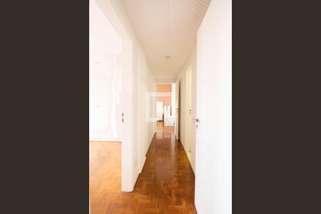Apartamento para alugar com 166m², 3 quartos e 1 vaga Apartamento para alugar com 166m², 3 quartos e 1 vagaCorredor