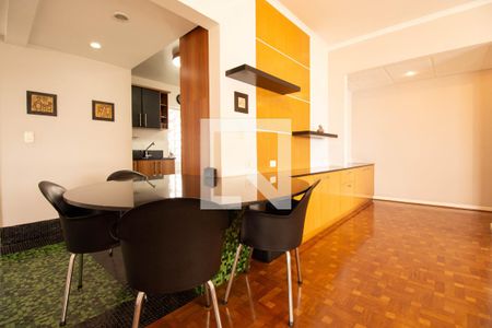 Apartamento para alugar com 166m², 3 quartos e 1 vaga Apartamento para alugar com 166m², 3 quartos e 1 vagaSala