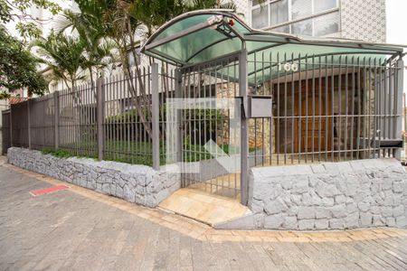 Apartamento para alugar com 166m², 3 quartos e 1 vaga Apartamento para alugar com 166m², 3 quartos e 1 vagaFachada