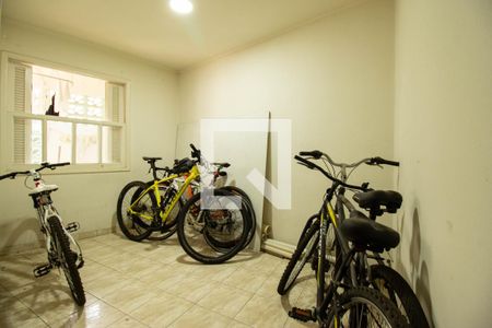 Apartamento para alugar com 166m², 3 quartos e 1 vaga Apartamento para alugar com 166m², 3 quartos e 1 vagaBicicletário
