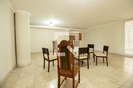 Apartamento para alugar com 166m², 3 quartos e 1 vaga Apartamento para alugar com 166m², 3 quartos e 1 vagaÁrea comum - Salão de festas