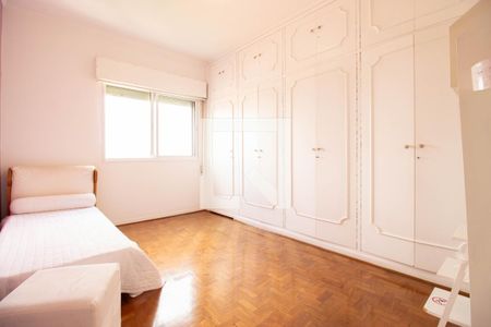 Apartamento para alugar com 166m², 3 quartos e 1 vaga Apartamento para alugar com 166m², 3 quartos e 1 vagaQuarto 2