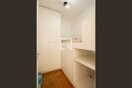 Apartamento para alugar com 166m², 3 quartos e 1 vaga Apartamento para alugar com 166m², 3 quartos e 1 vagaQuarto de Serviço