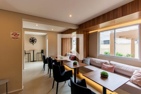 Apartamento para alugar com 32m², 2 quartos e sem vaga Apartamento para alugar com 32m², 2 quartos e sem vagaÁrea comum - Salão de festas