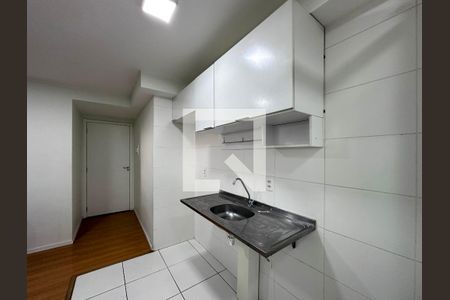 Cozinha de apartamento para alugar com 2 quartos, 40m² em Jardim Germânia, São Paulo