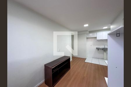 Sala de apartamento para alugar com 2 quartos, 40m² em Jardim Germânia, São Paulo